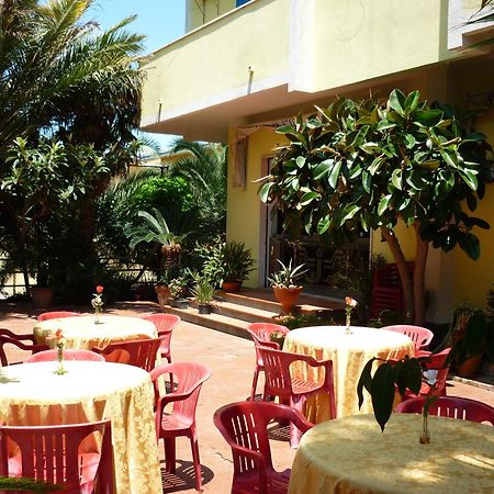 סנטה דומניקה Hotel Alexander מראה חיצוני תמונה