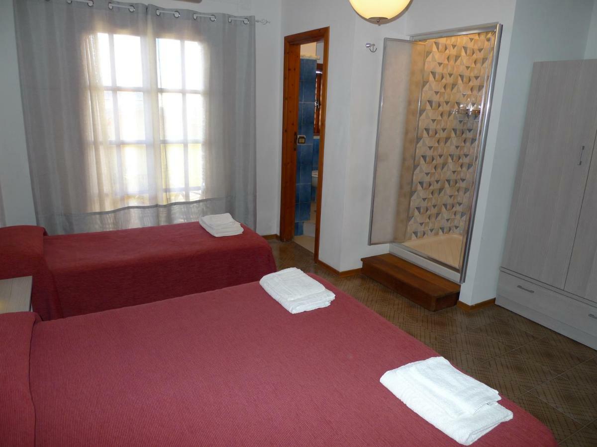 סנטה דומניקה Hotel Alexander מראה חיצוני תמונה